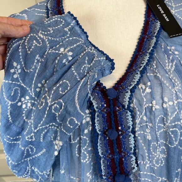 NWT Love Sam Blue Sail Embroidered and Crocheted Boho Top with Tassels Size Med - Picture 2 of 14